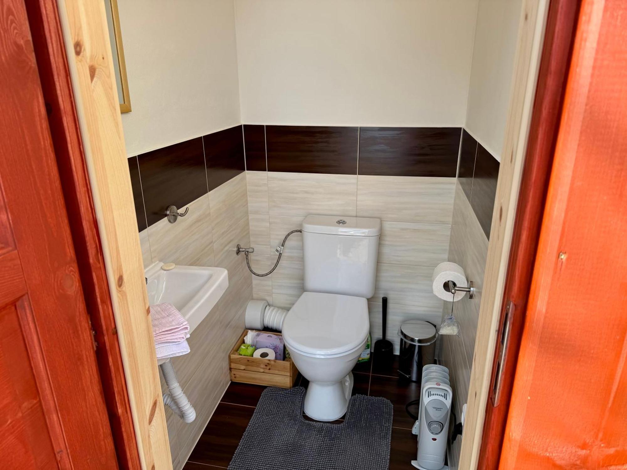Hotel Krabicka K74 Jablonné v Podještědí Esterno foto